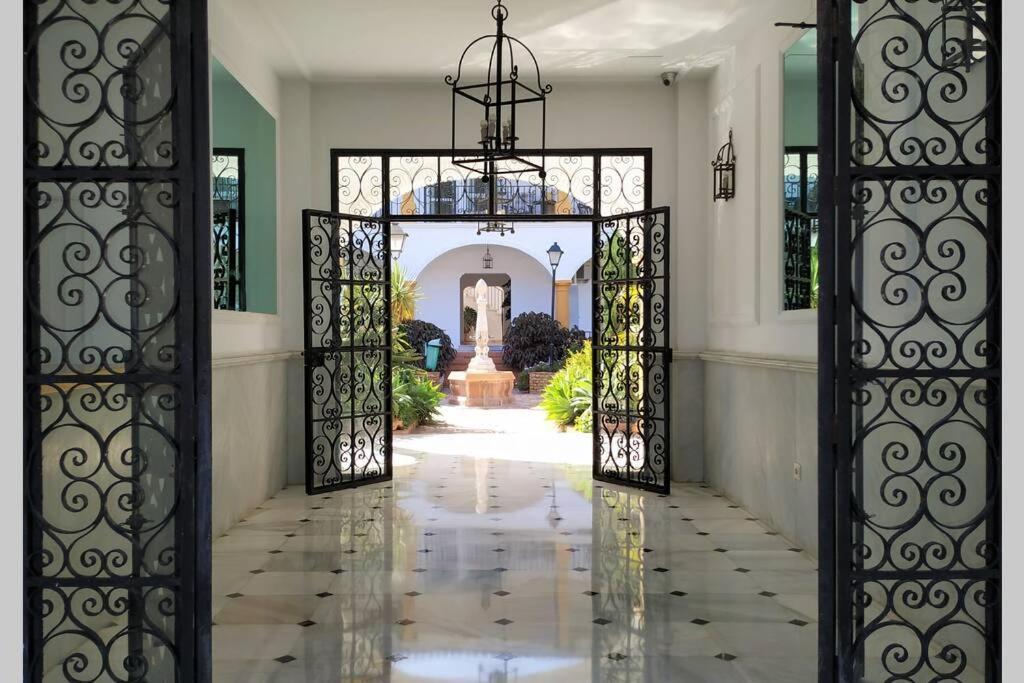 Dona Carlota Gardens, Sea Views, Pool, Restaurant Apartamento Torremolinos Exterior foto